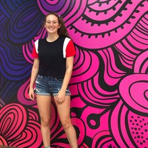 Meet your Posher, Ava